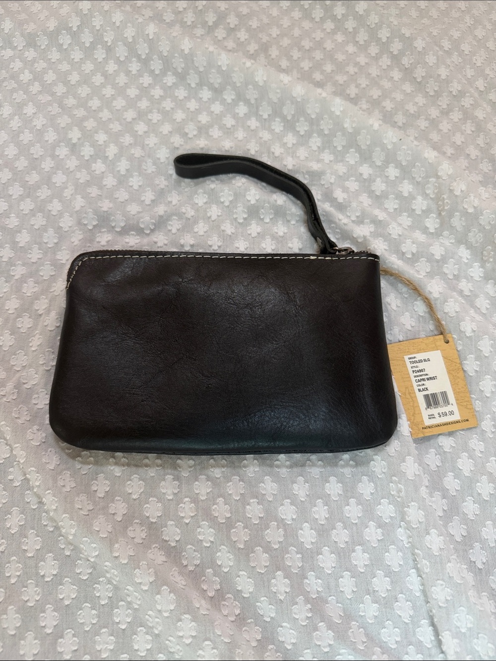 Patricia Nash Black Tooled Leather Capri Wristlet - Picture 2 of 8